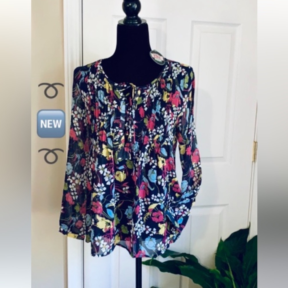 Ladies Top Camis Closet-Size Small 🌳🆕🌳